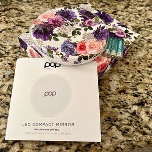 pop Floral LED Compact Mirror in Purple & Pink